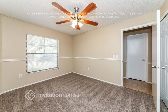 Building Photo - 721 50th St E