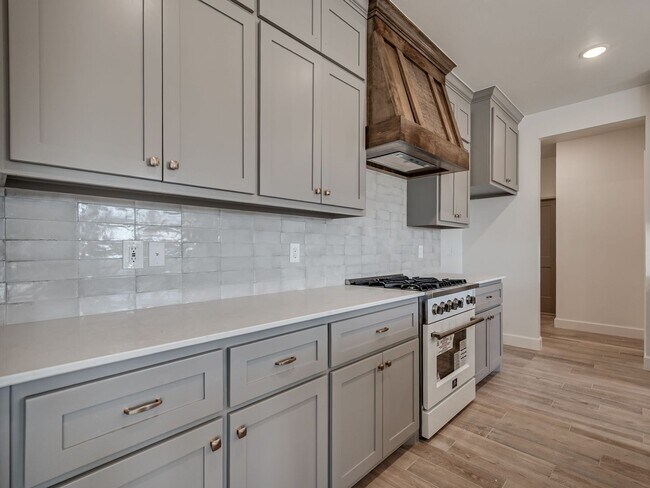 Building Photo - Brand New Home in Noble!