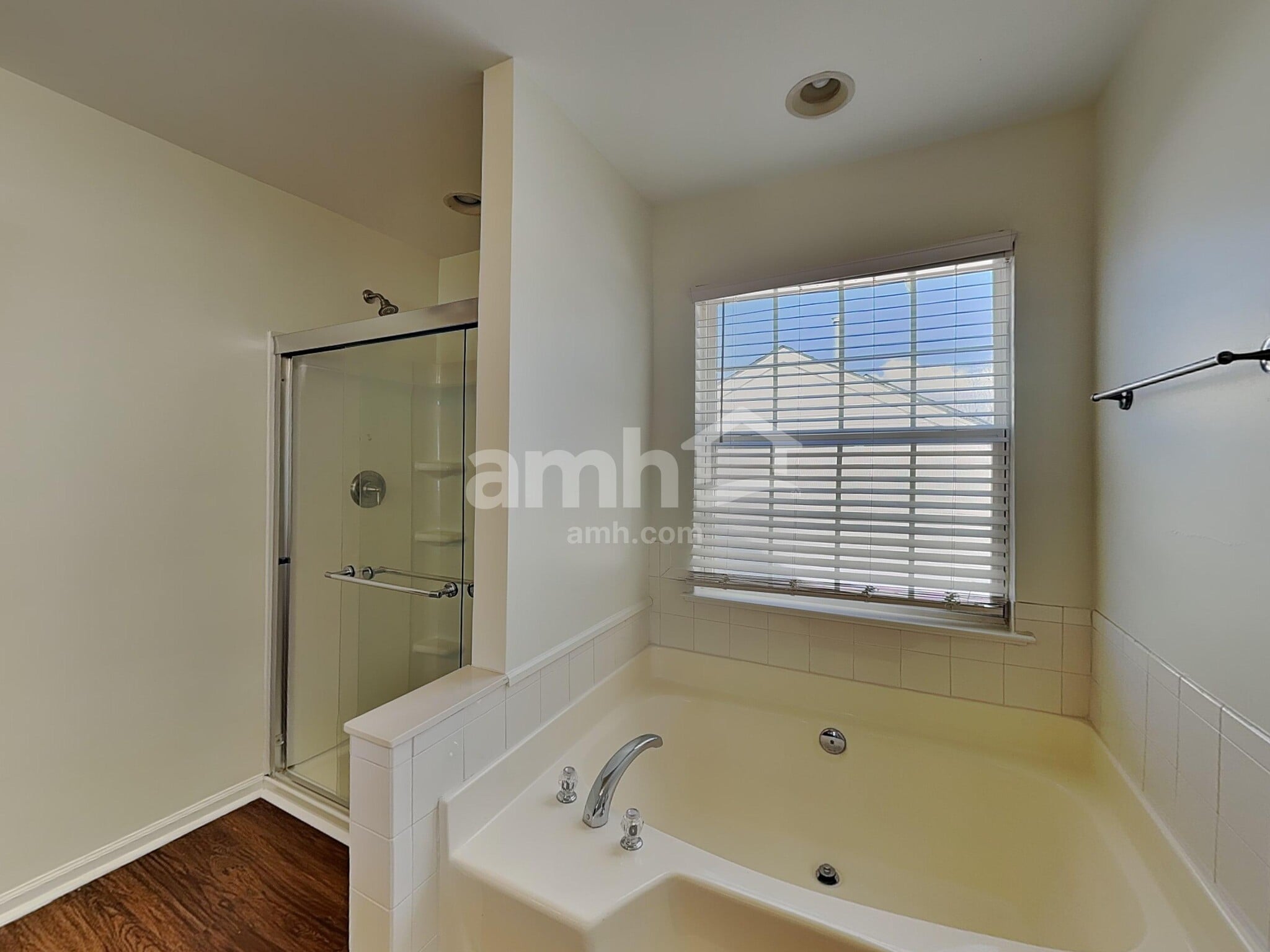 Building Photo - 1039 Canopy Dr