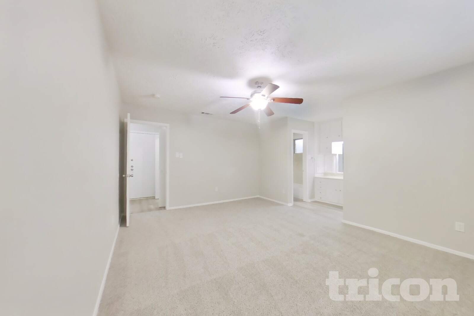 Building Photo - 7331 Millbrae Ln