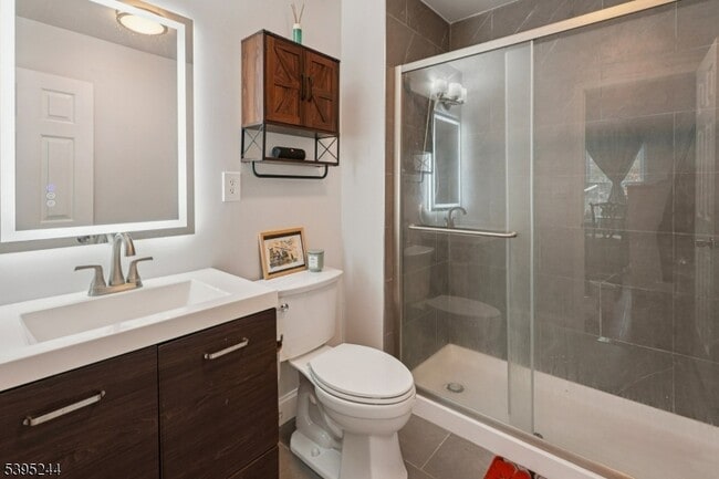 Building Photo - 10 De Palma Ct