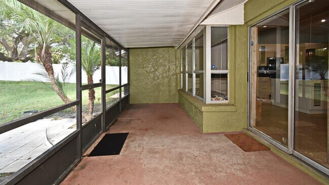 Building Photo - 8924 Angelica Dr