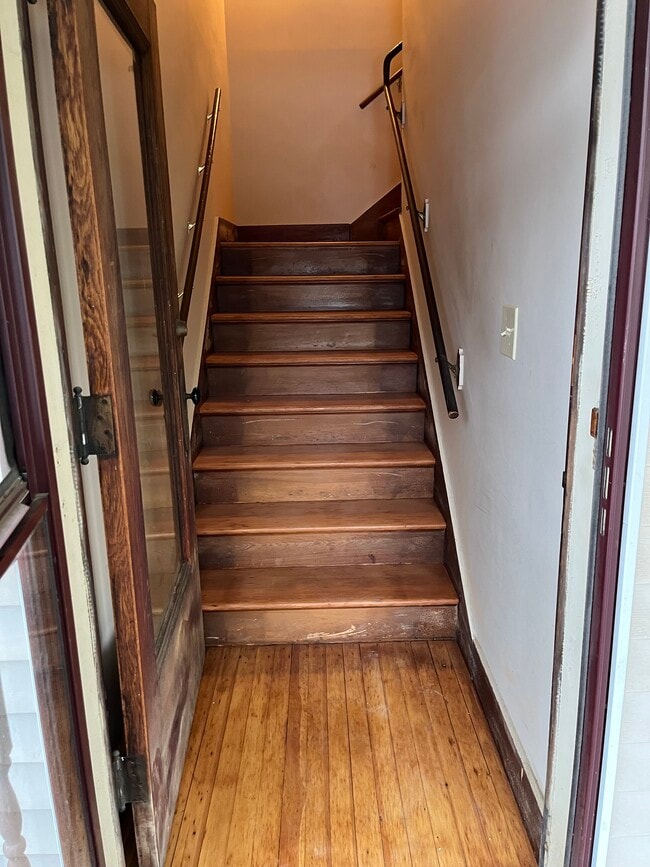 front entrance stairs - 63 Oak Ave