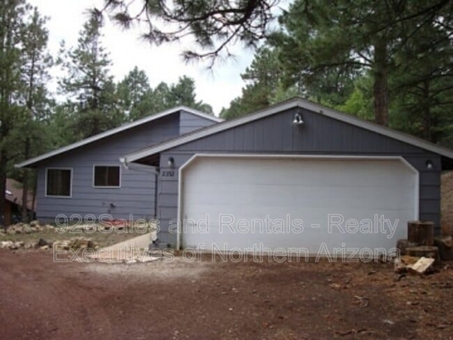 Building Photo - 2352 Chof Trail