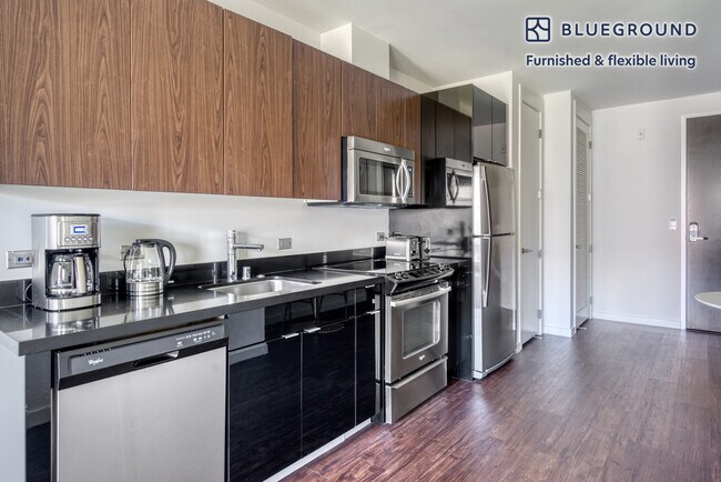 Building Photo - 388 Santana Row