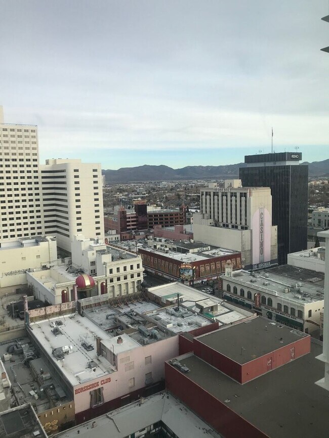 Building Photo - MONTAGE GEM With ALL UTILITIES INCLUDED