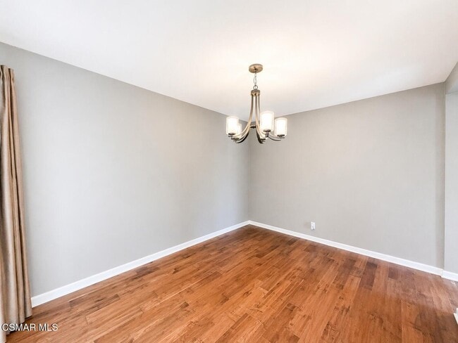 Building Photo - 3271 Rosehill Cir