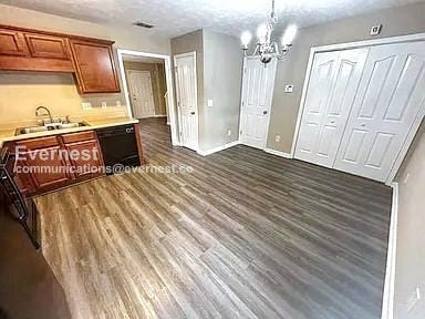 Building Photo - 5170 Hickory Hollow Pkwy