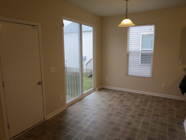 Building Photo - 5682 Alliance Way