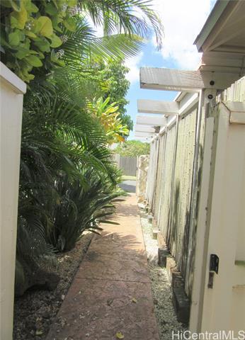 Building Photo - 5578 Pia St