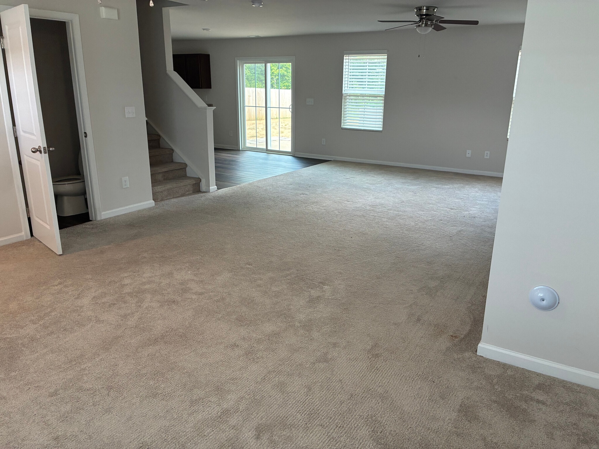 Building Photo - Room in House on Bark Way