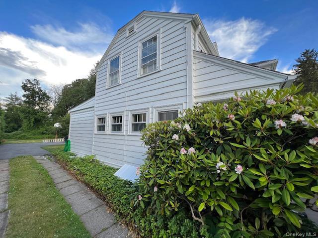 Building Photo - 98 S Hamilton St