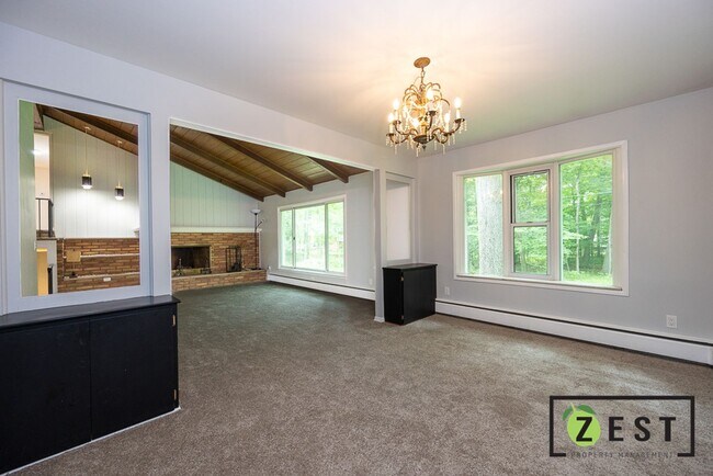 Building Photo - OPEN HOUSE Thursday August 29th 5-6pm