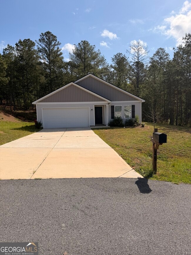 Building Photo - 725 Cole Dr