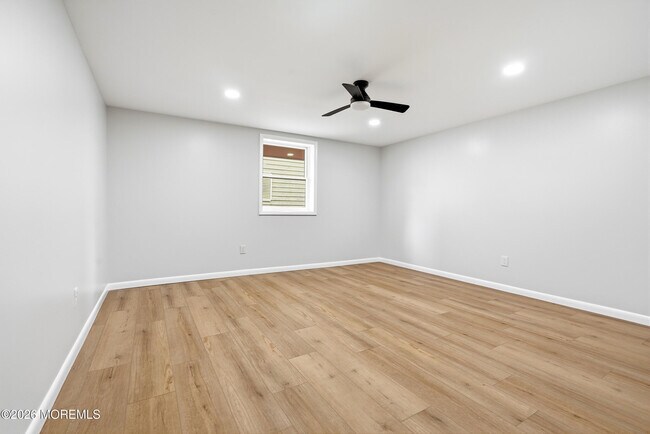 Building Photo - 638 Overton Pl