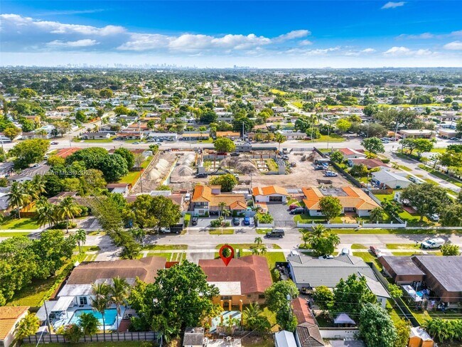 Building Photo - 3560 SW 107th Ct