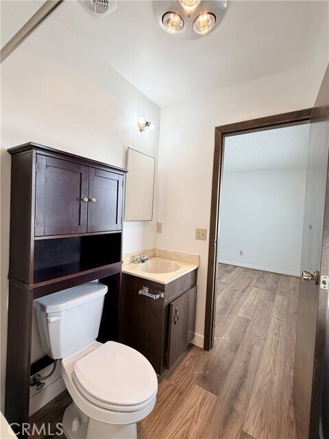 Building Photo - 575 Aloma Way