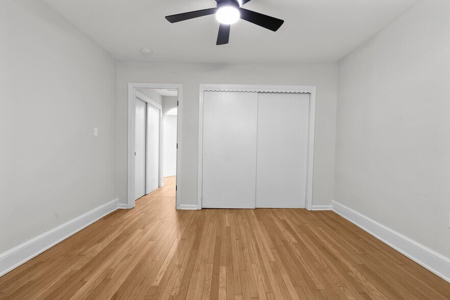 Building Photo - 1070 Whitney Ave