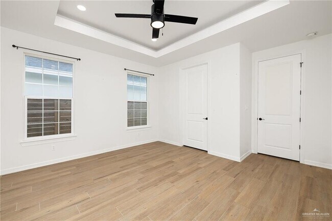 Building Photo - 13 S Elevation Dr