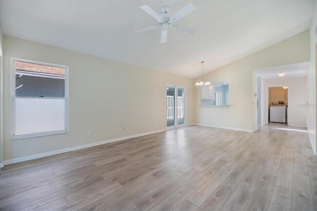 Building Photo - 856 Chatham Dr