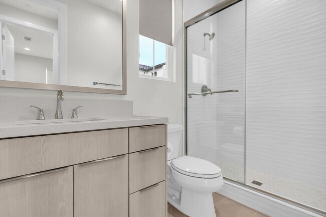 Building Photo - 720 Olivier Dr