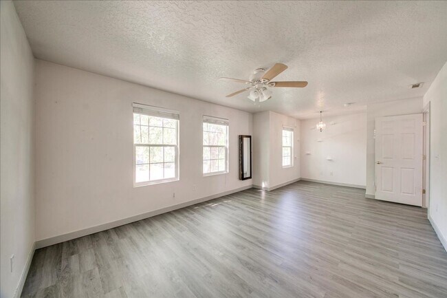 Building Photo - Low-Maintenance Comfort with Community Perks