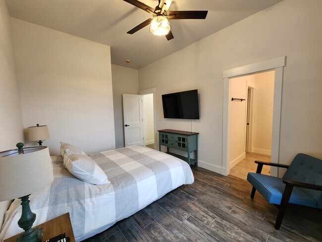 private room - 8321 SW 109th Ter