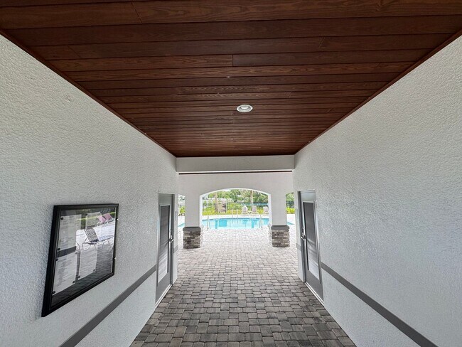 Building Photo - 3 BD/2.5 BA Home, Modern Elegance Meets Ev...