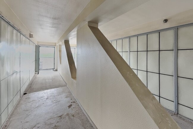 Building Photo - 119 Stanton Ave
