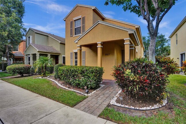 Primary Photo - 2057 SE Avon Park Dr