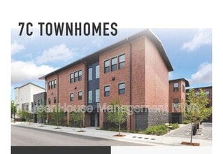 Building Photo - 627 SW C St