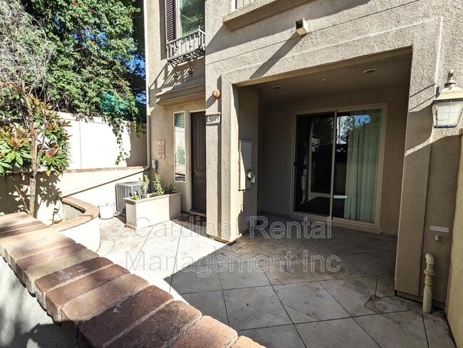 Building Photo - 5049 Mosaic Ct