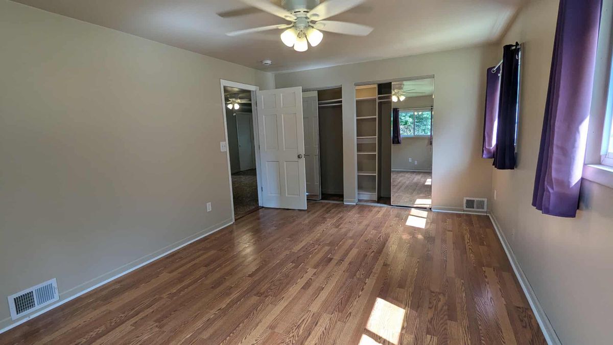 Building Photo - 9298 Arbela Rd