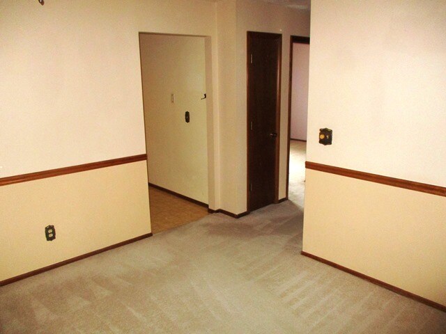 Building Photo - 1505 Northbrook Dr