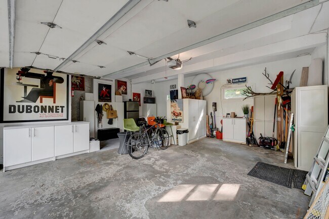 Building Photo - 4216 Brookside Ave