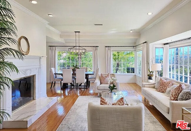 Building Photo - 3690 Crownridge Dr