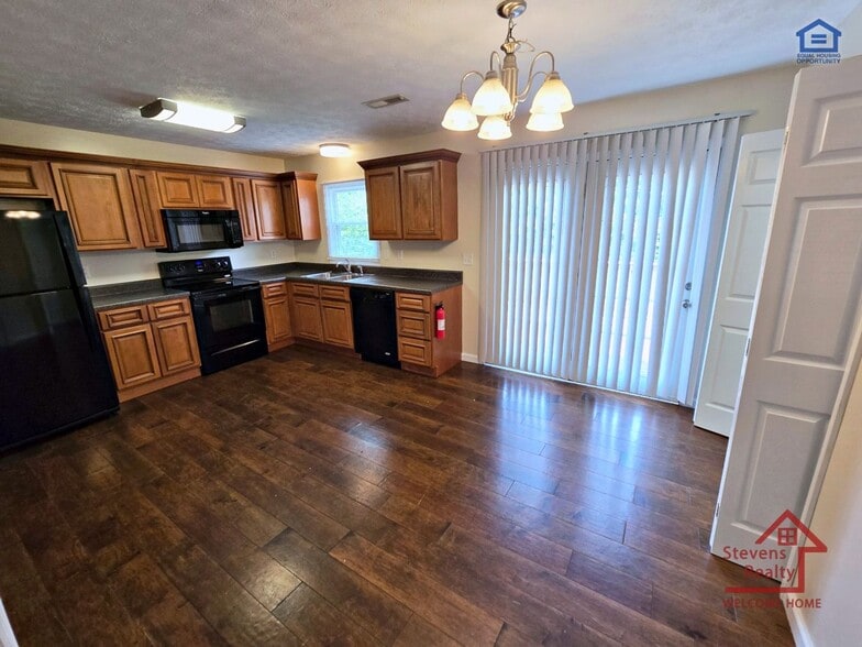 Building Photo - 54 Big Springs Cir