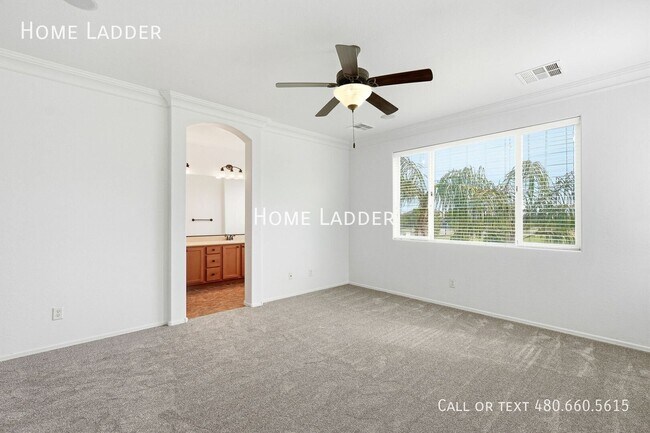 Building Photo - 3411 E Mesquite St