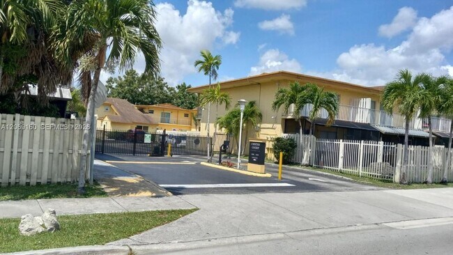 Building Photo - 8380 SW 154th Ave