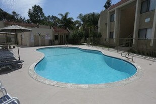 Building Photo - Rancho Villas