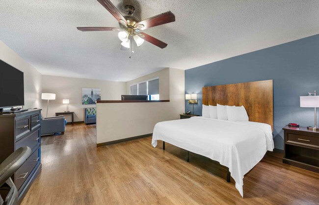 Building Photo - Furnished Studio-Ft. Lauderdale - Cruise P...