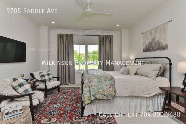 Building Photo - 9705 Saddle Ave