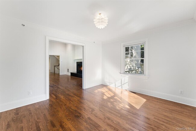 Building Photo - 53 Highfield Rd