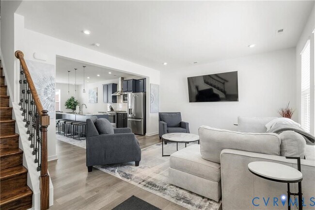 Building Photo - 12221 Dutch Elm Cir