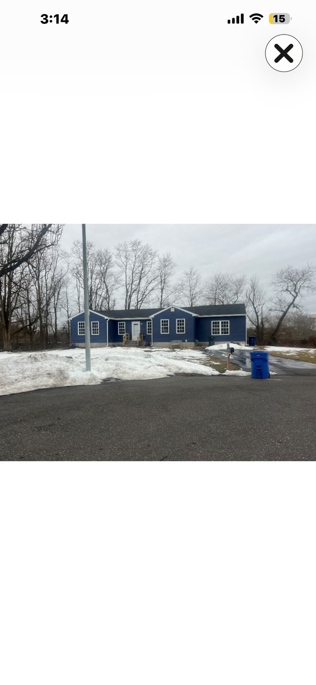 Building Photo - 25 Norlaine Dr