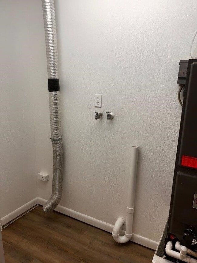 Building Photo - 5114 Danny Boy Cir