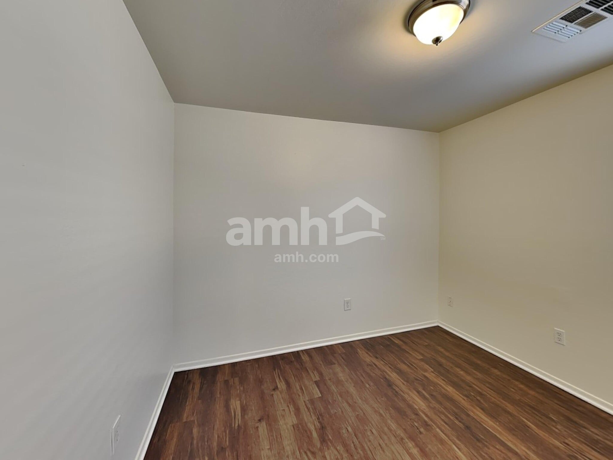 Building Photo - 6019 W Jones Ave