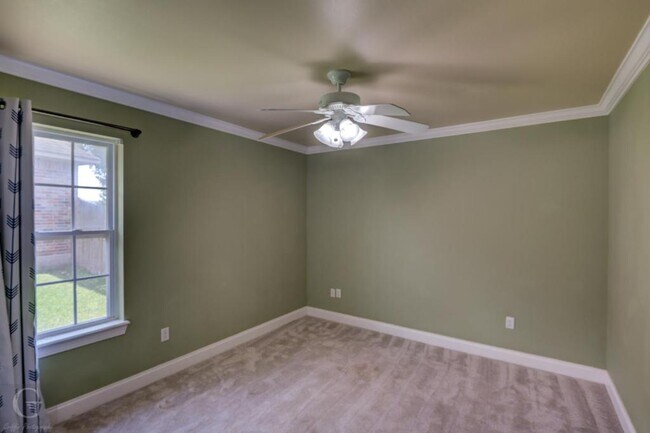 Building Photo - 3910 Le Brooke Ln