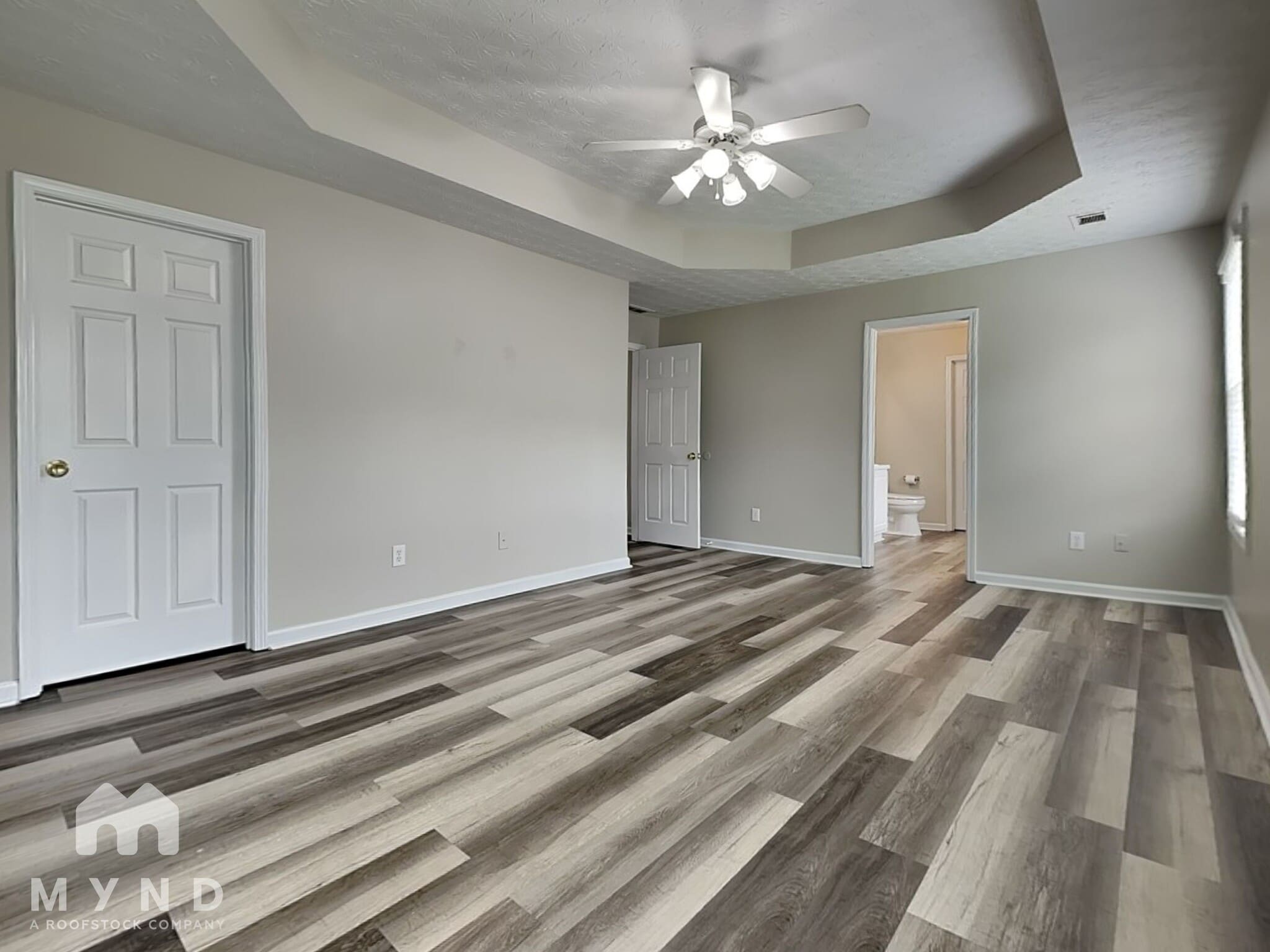 Building Photo - 280 Shadowbrooke Dr