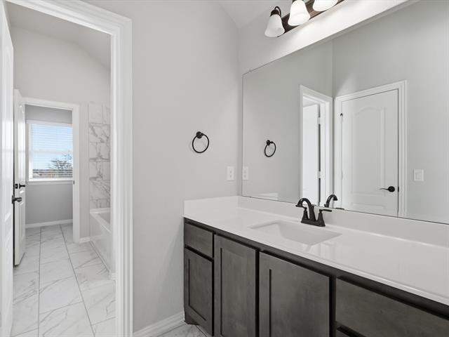 Building Photo - 624 Pawprint Holw